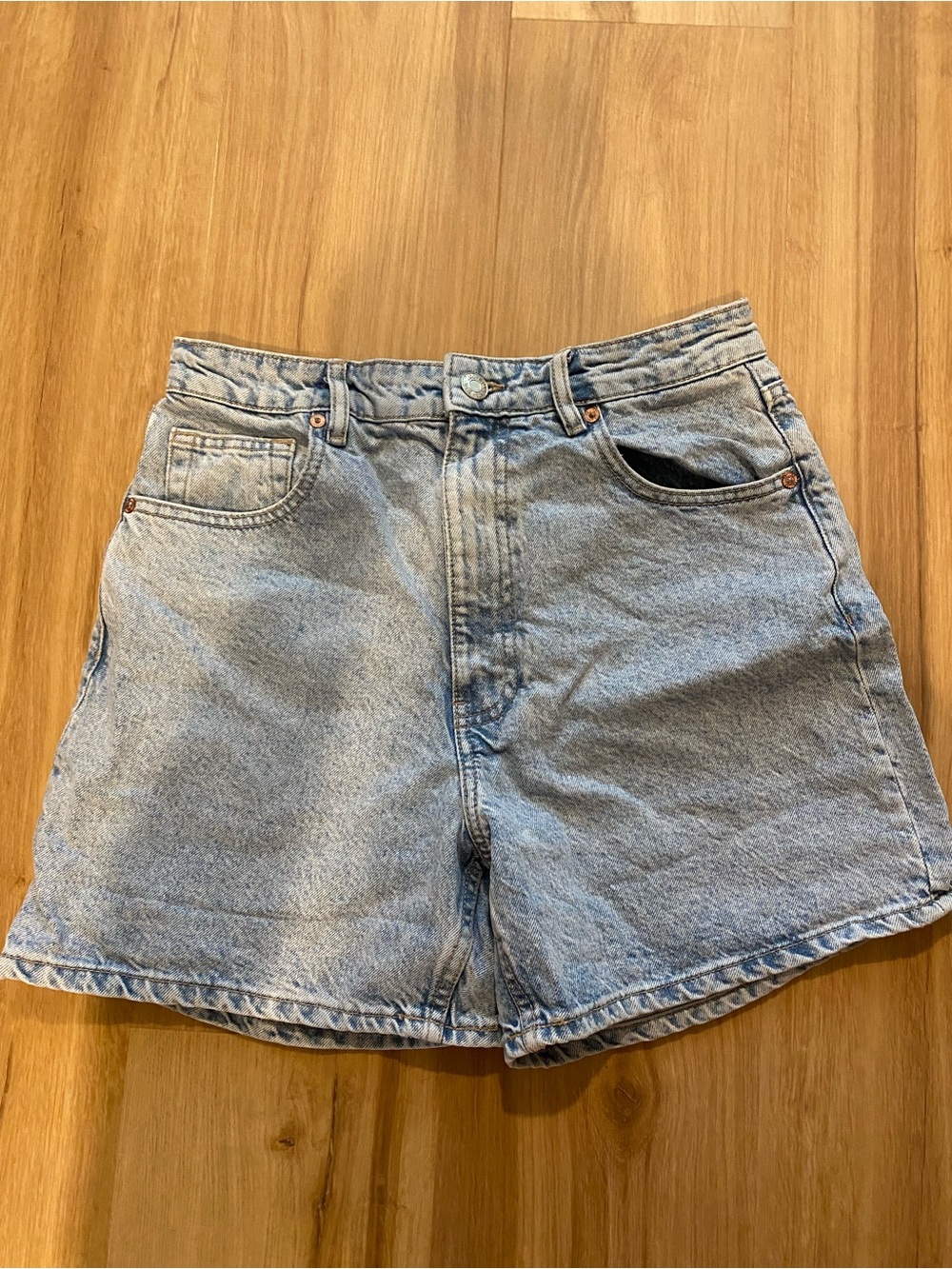 Zara Light Wash Denim Shorts